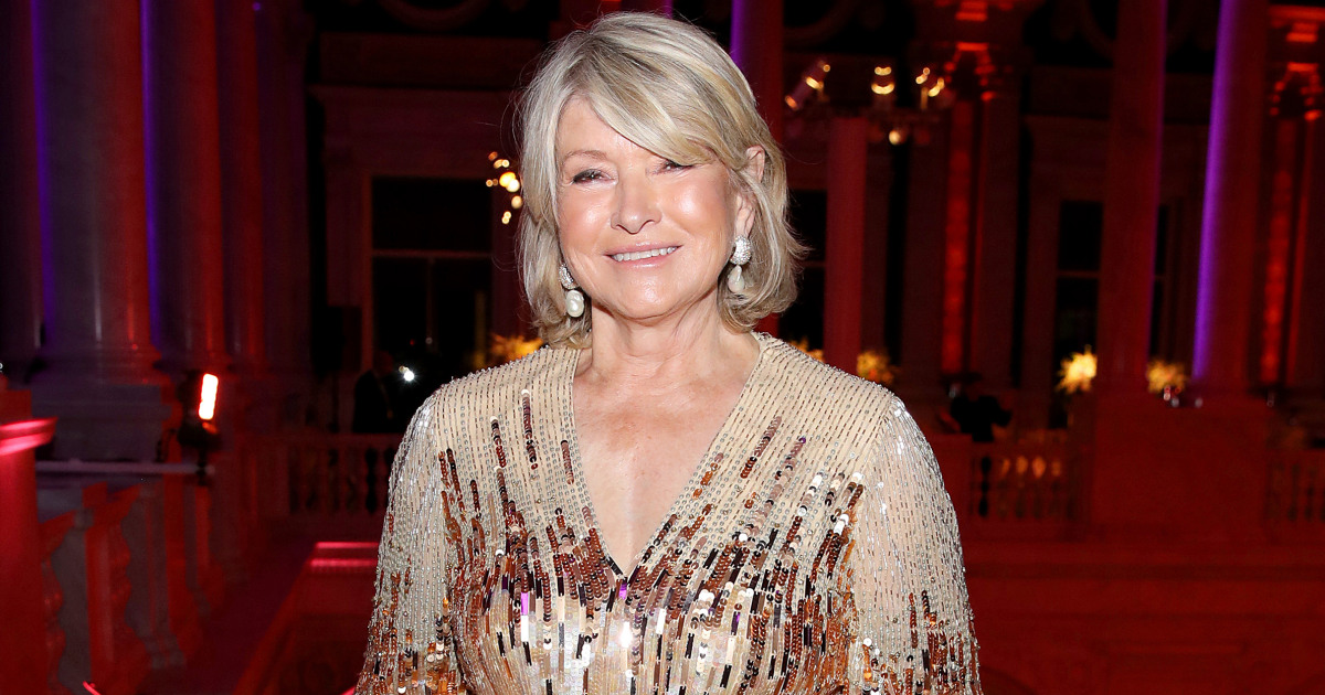 Martha Stewart Celebrates Turning 81 With Sultry Selfie and 'Too Much ...